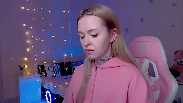 Онлайн чат XXX Naughty_Mable