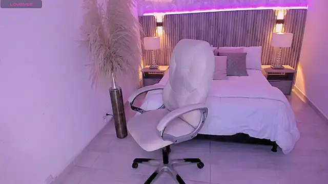 Živý XXX chat ANGIE-SMITH