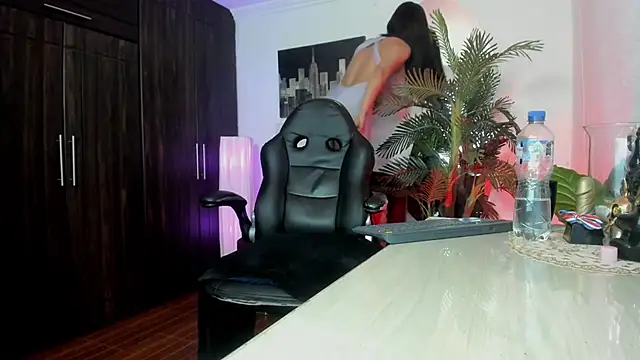 Živý XXX chat Amaia_Bushida