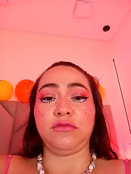 SabrinaVantress Adlı Modelin Canlı XXX Sohbeti