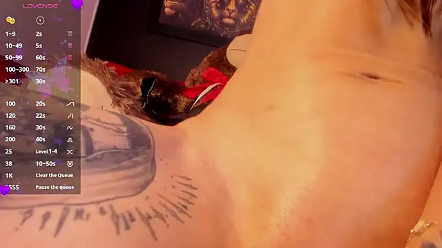 EmmilyClark 라이브 XXX 채팅