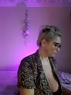 LunaBlaise Adlı Modelin Canlı XXX Sohbeti