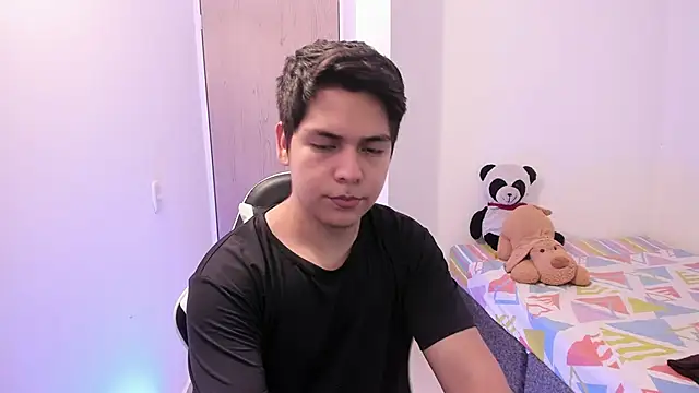 Asta_YunoXXX webkamerás műsora