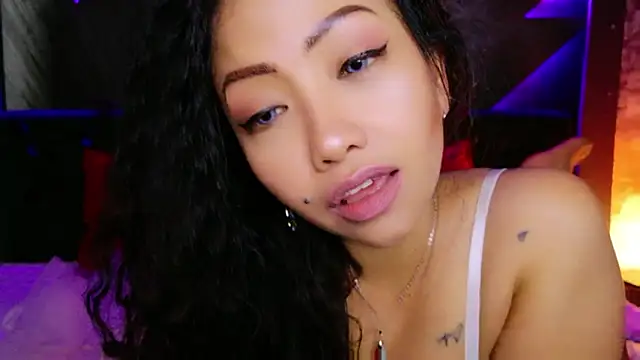 Sembang XXX Secara Langsung ElyaQuinn