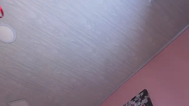 ela_petit 在線直播表演