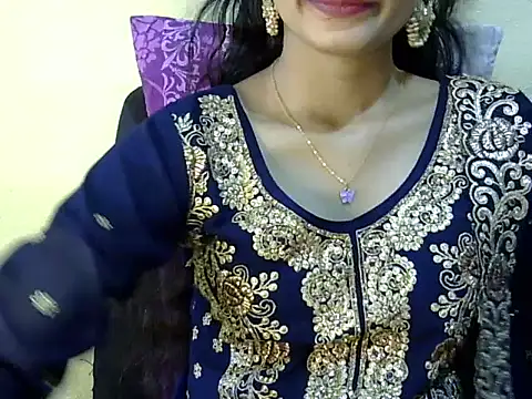 Shab_M Adlı Modelin Canlı XXX Sohbeti