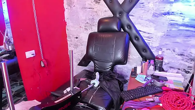 Charlotte_Bms7 Chat XXX in diretta