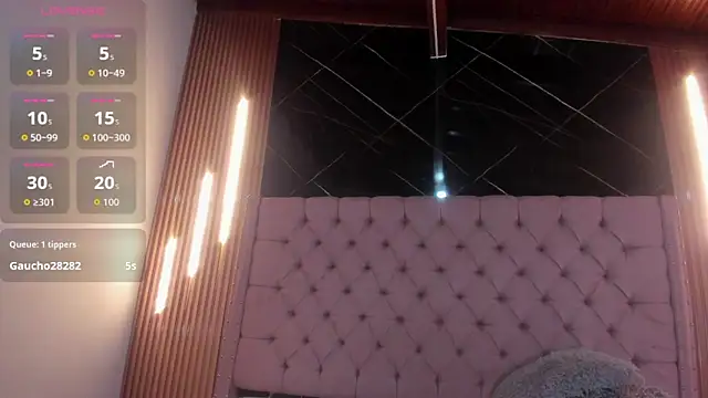 Emily_Brown18 Live XXX-chat