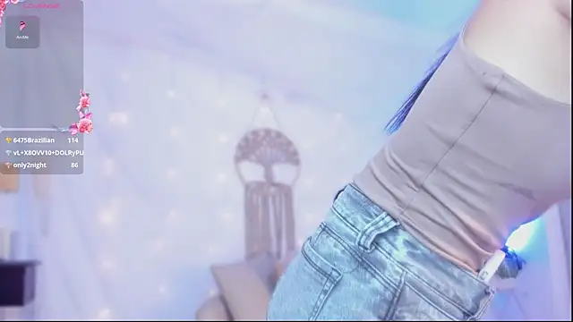 Ginni_charlotte webkamerás műsora