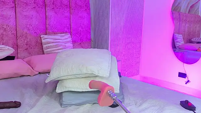 XXX chat uživo modela emmacurvy