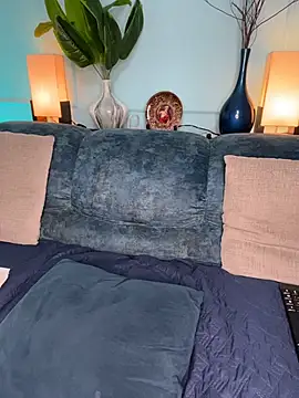 Chatroom XXX en direct de Leo_Savage_