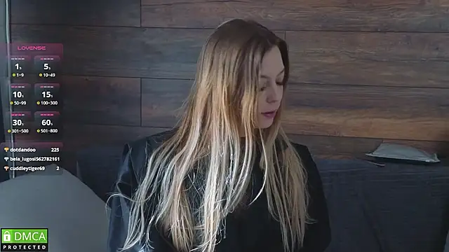 Živý XXX chat EmilieLong