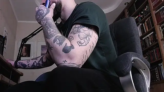 Webkamerová show FindomJason