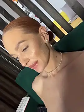 LittleFox___ Chat XXX in diretta