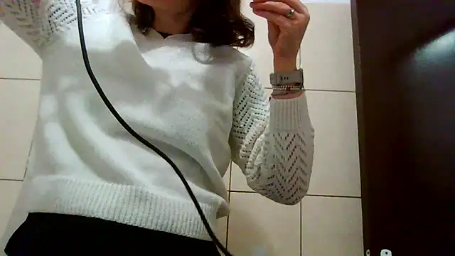 Ms-Lust1- Chat XXX in diretta