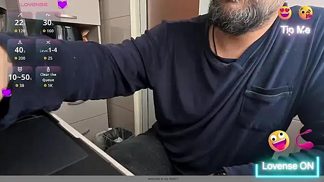 TARKAN1 Adlı Modelin Canlı XXX Sohbeti