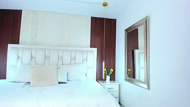 Anita23__のライブXXXチャット