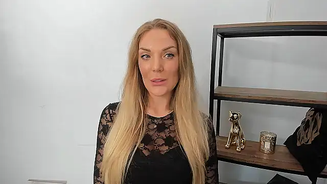 Sembang XXX Secara Langsung AulloraHoney