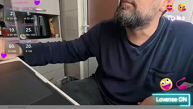 Živý XXX chat TARKAN1