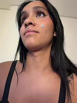 Isabella-Teen: απευθείας συνομιλία ΧΧΧ