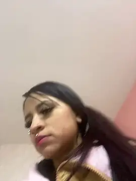 Chatroom XXX en direct de Lauraaa_pink18