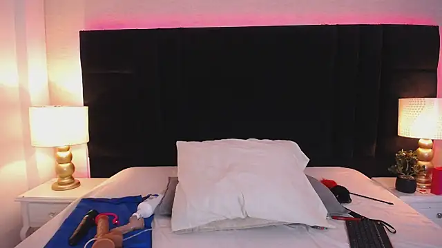 Chatroom XXX en direct de laila_stilwiills