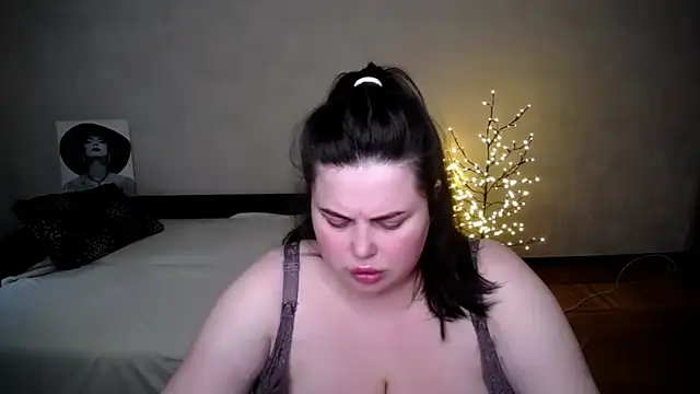 Czat XXX na żywo – Emily_Mo