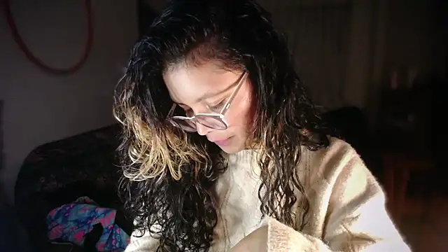 You_Ana31 Adlı Modelin Canlı XXX Sohbeti