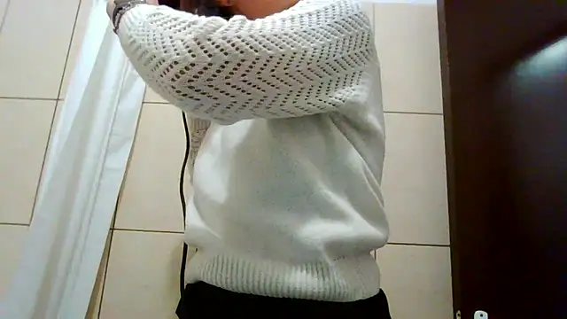 Ms-Lust1- – Live XXX-chat