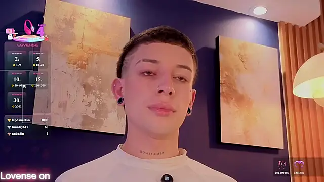 Luca_Prince_ Adlı Modelin Canlı XXX Sohbeti