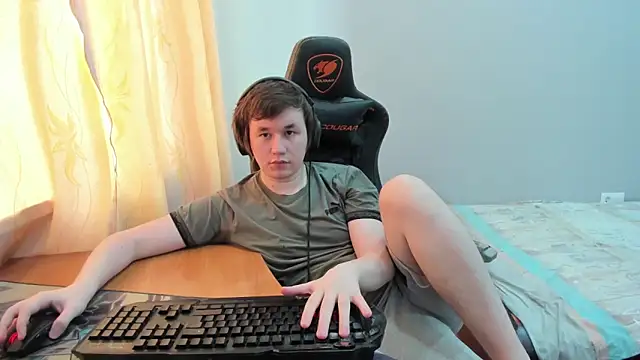 Show modela iliaskrislove na web-kameri