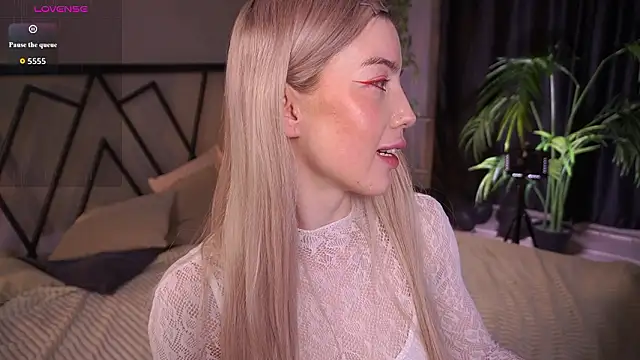 LindaThacker 现场XXX聊天