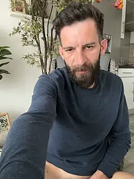 Michel_huge লাইভ XXX চ্যাট