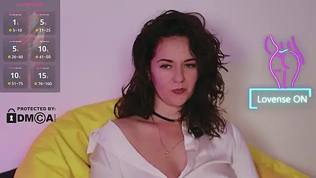 Witch_in_Velvet Adlı Modelin Canlı XXX Sohbeti