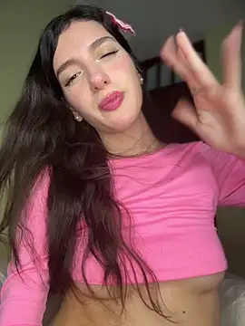 Emily-hottson 现场XXX聊天