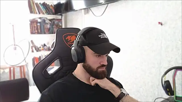 _Mostly_ live XXX chat