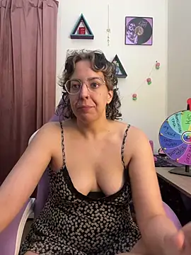 Živý XXX chat LovelyLana7