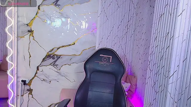 Maile_Tay 现场XXX聊天