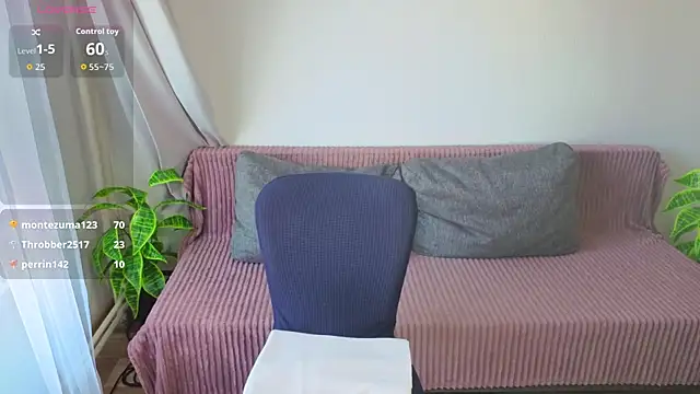 MonikFoxi ওয়েবক্যাম শো