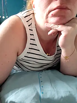 petitoiseau67's Live XXX Chat