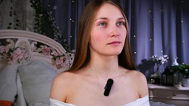 MonaEldon – Naživo XXX chat