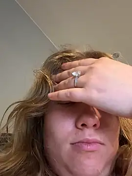 fluffy_bunnyxxx Chat XXX live