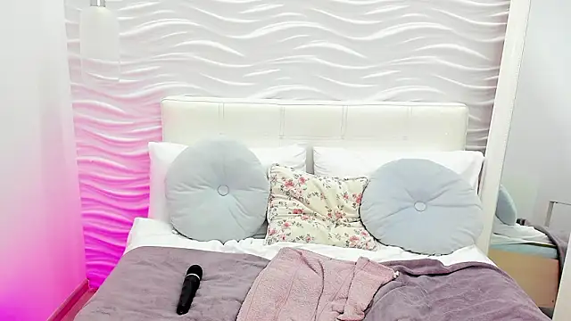 AndreaButt Chat XXX live