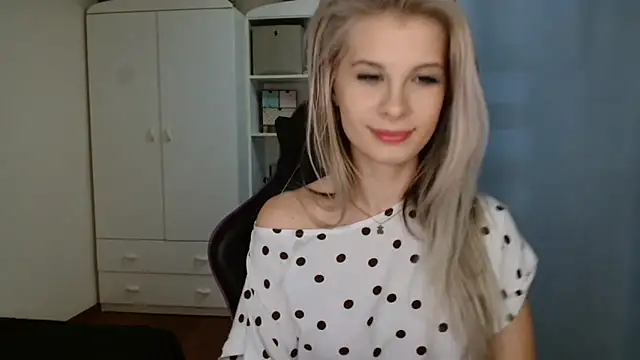 KristineGlow's Live XXX Chat