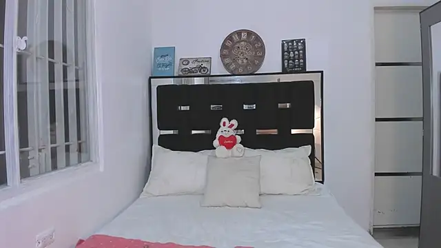 Chat +18 de zoe_siren ao vivo