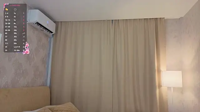 CarolynnBudy's Live XXX Chat