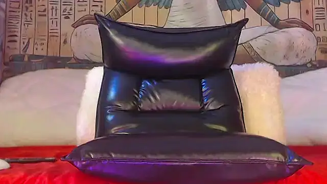 Chat +18 de NightOrhideya ao vivo