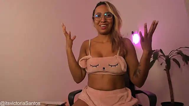Victoriasant Live XXX-Chat