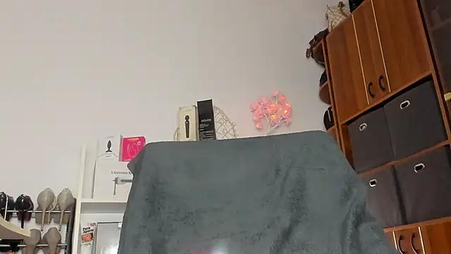 Naughtylov3's Live XXX Chat