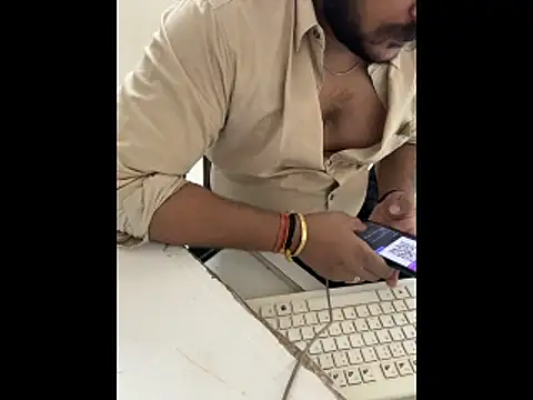 Živý XXX chat FlirtyxBoy